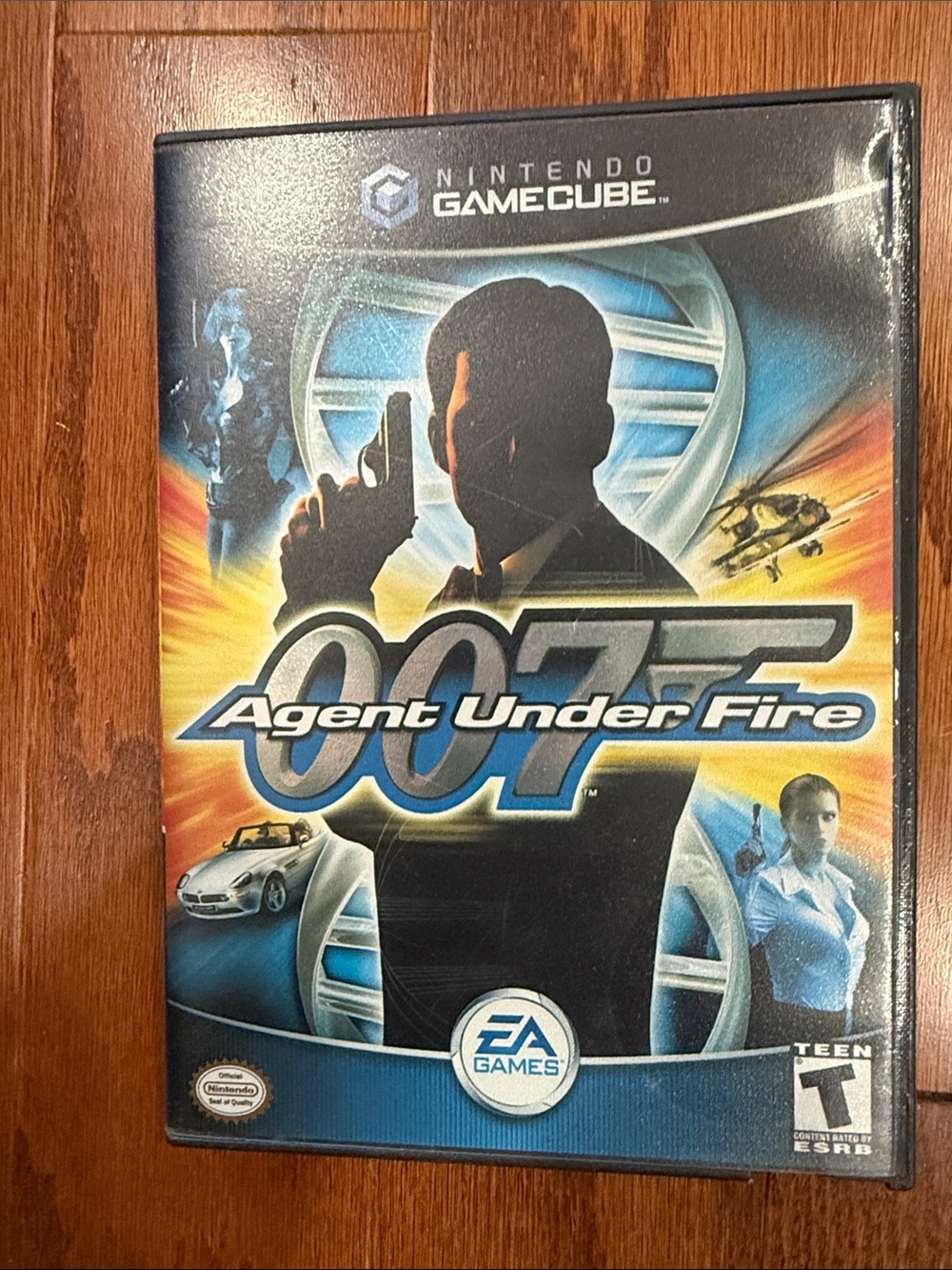 James Bond 007 Agent Under Fire Nintendo GameCube Game & Case (2002)